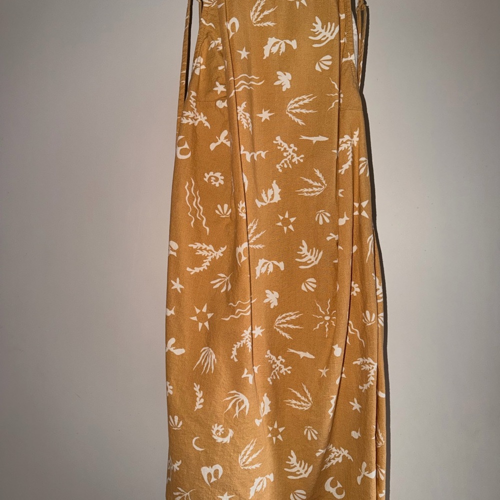 Beach Halter - Picture 3 of 5